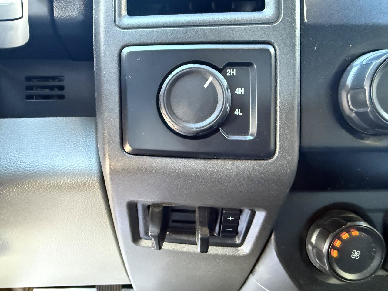 Used 2021 Ford F350 XL w/ Power Equipment Group AWD/4WD image 17
