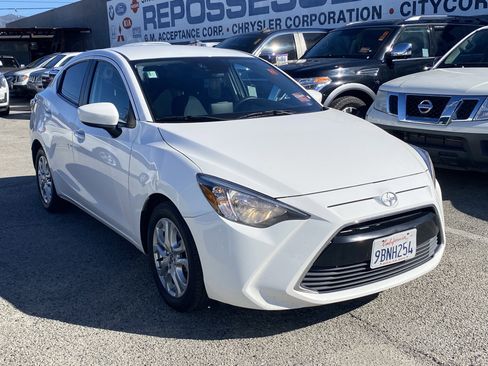 Used 2016 Scion iA image 6