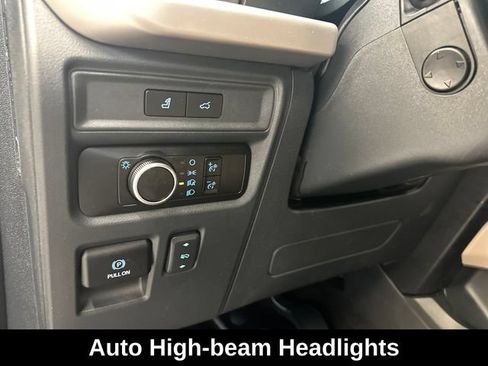 Used 2023 Ford Expedition XLT AWD/4WD image 23