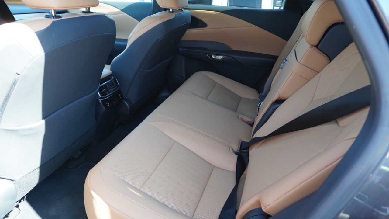 Used 2025 Lexus RX 350 Premium w/ Accessory Package (Z1) FWD image 12
