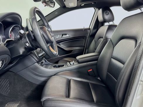 Used 2018 Mercedes-Benz GLA 250 4MATIC image 10