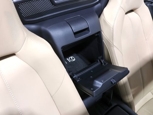 Used 2019 MAZDA MX-5 Miata Grand Touring w/ Appearance Package image 54