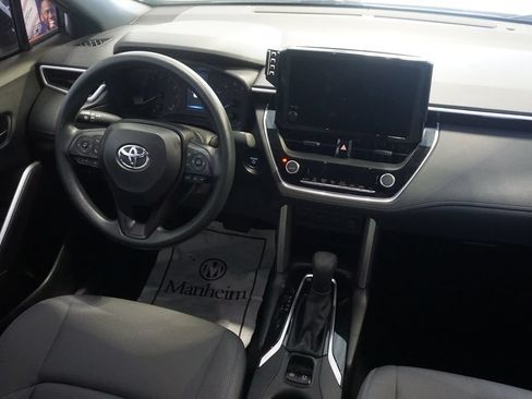 Used 2025 Toyota Corolla Cross AWD Hybrid image 23