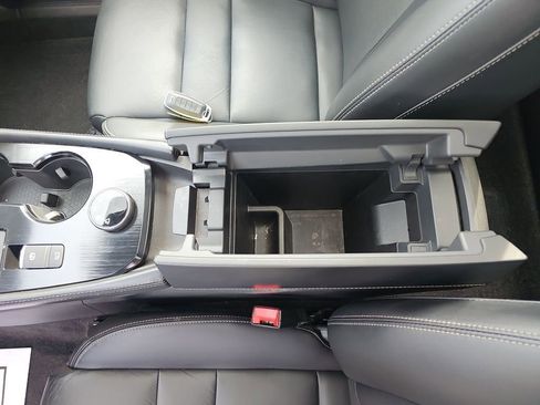 Used 2023 Nissan Rogue SL w/ SL Premium Package image 28