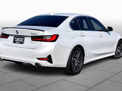 Used 2019 BMW 330i Sedan w/ Convenience Package image 12