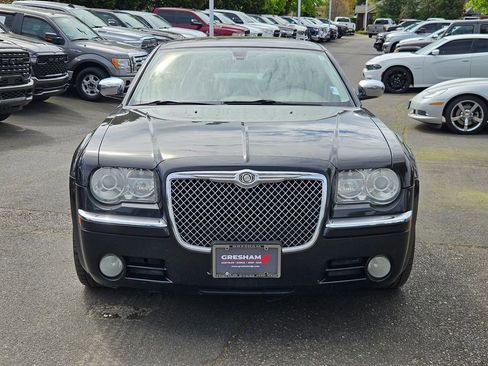 Used 2009 Chrysler 300 C RWD image 2