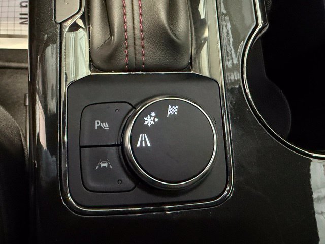 Used 2025 Chevrolet Blazer RS FWD image 17