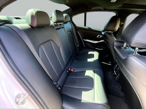Used 2024 BMW 330i Sedan w/ Convenience Package RWD image 20