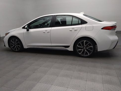 Used 2022 Toyota Corolla SE image 3