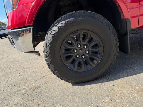 Used 2010 Ford F150 Lariat AWD/4WD image 9
