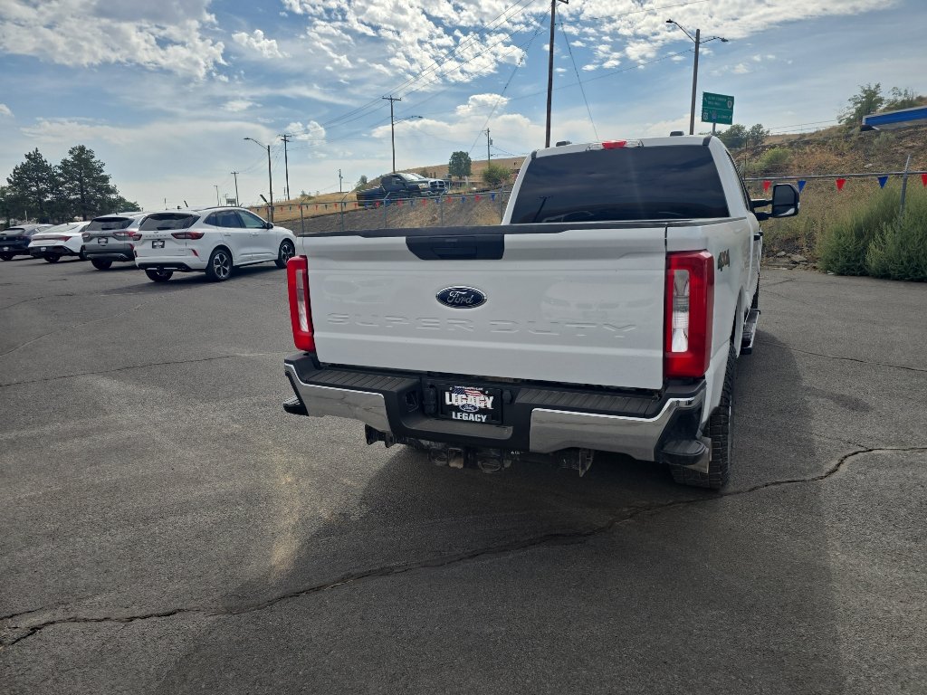 Used 2025 Ford F250 XLT AWD/4WD image 5