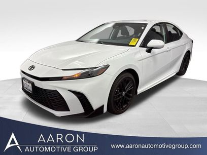 Used 2025 Toyota Camry SE w/ Convenience Package