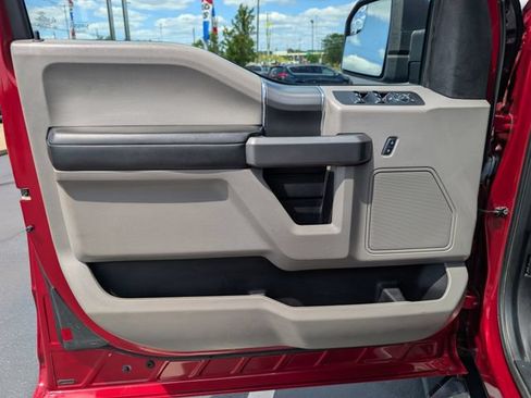 Used 2016 Ford F150 XLT w/ Equipment Group 302A Luxury AWD/4WD image 9