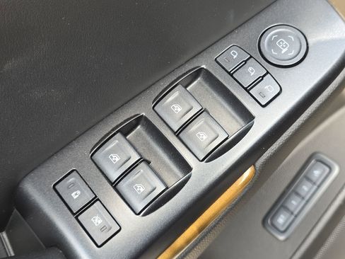 Used 2017 GMC Yukon Denali w/ Enhanced Security Package image 13