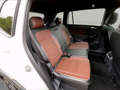 Used 2022 Volkswagen Tiguan SEL R-Line AWD/4WD image 20
