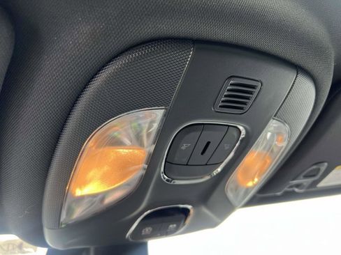 Used 2022 Jeep Compass High Altitude AWD/4WD image 32