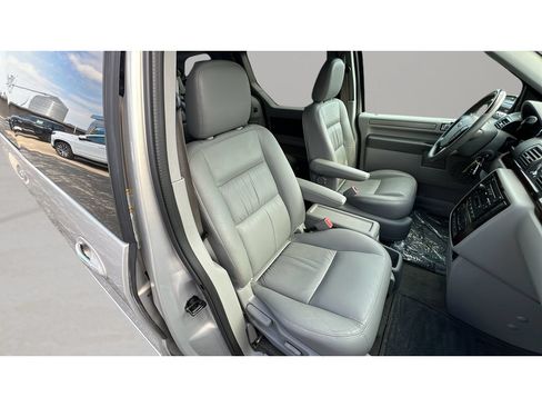 Used 2006 Ford Freestar Limited FWD image 31