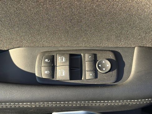 Used 2022 Dodge Challenger SXT w/ Blacktop Package image 16