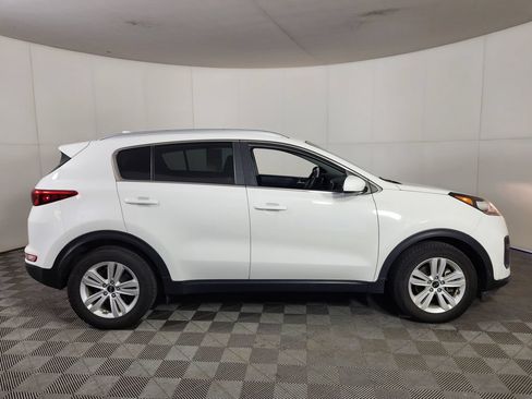 Used 2019 Kia Sportage LX w/ Option Group 017 FWD image 8