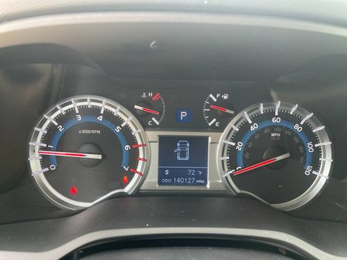 Used 2016 Toyota 4Runner SR5 AWD/4WD image 27