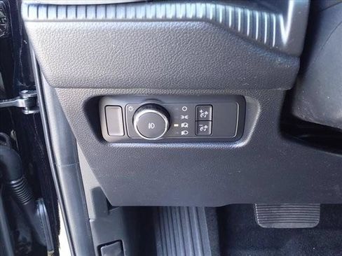 New 2024 Ford Ranger XL RWD image 9