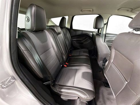 Used 2015 Ford Escape SE w/ SE Chrome Package image 24