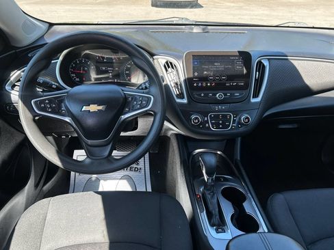 Used 2023 Chevrolet Malibu LT w/ Driver Confidence Package FWD image 16