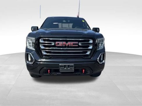 Used 2020 GMC Sierra 1500 AT4 w/ AT4 Preferred Package AWD/4WD image 2