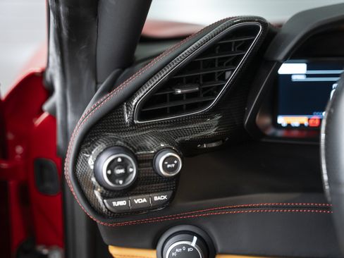 Used 2018 Ferrari 488 GTB RWD image 42