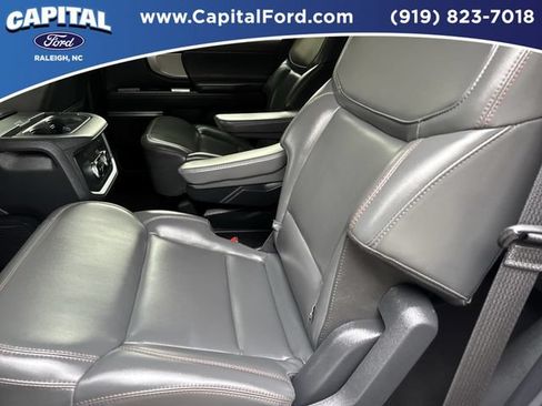 Used 2025 Ford Expedition Active AWD/4WD image 17