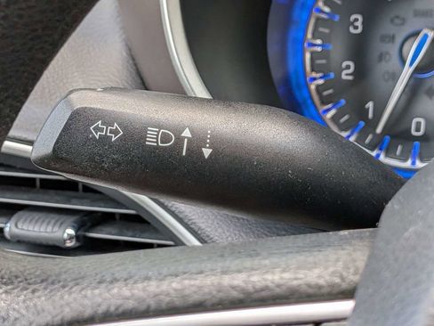 Used 2021 Chrysler Voyager Lxi FWD image 27