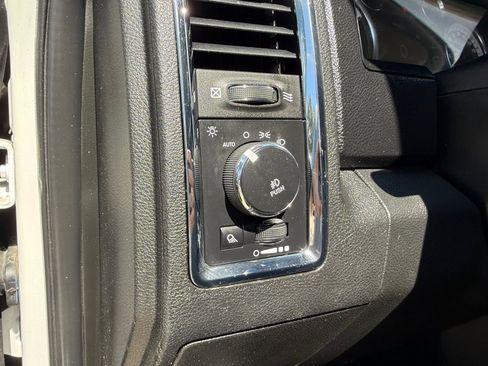 Used 2018 RAM 2500 Laramie w/ Convenience Group image 24