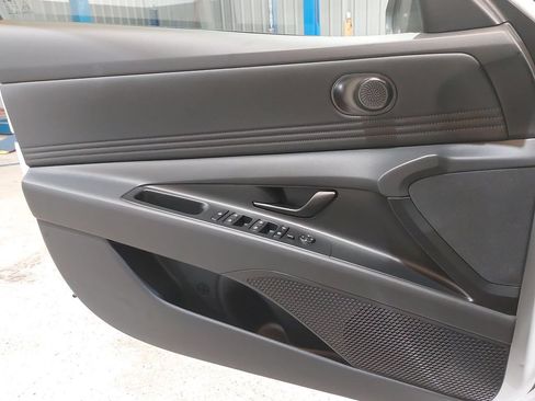 New 2026 Hyundai Elantra Sport FWD image 25