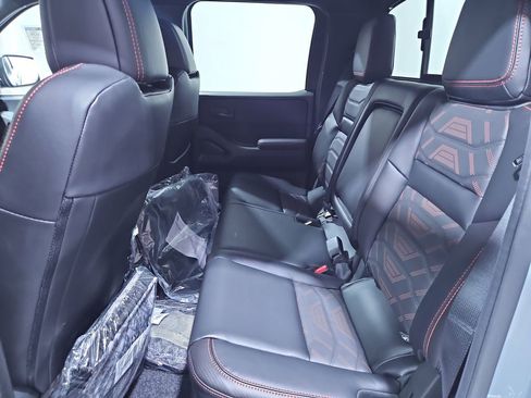 New 2026 Nissan Frontier PRO-4X w/ Pro Premium Package image 26