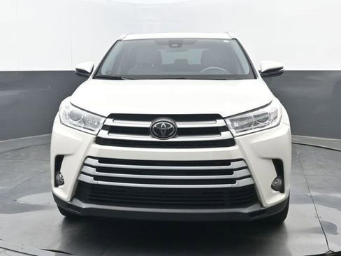 Used 2018 Toyota Highlander XLE image 5