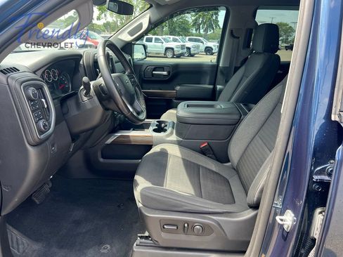 Certified 2021 Chevrolet Silverado 1500 RST w/ Convenience Package II AWD/4WD image 17