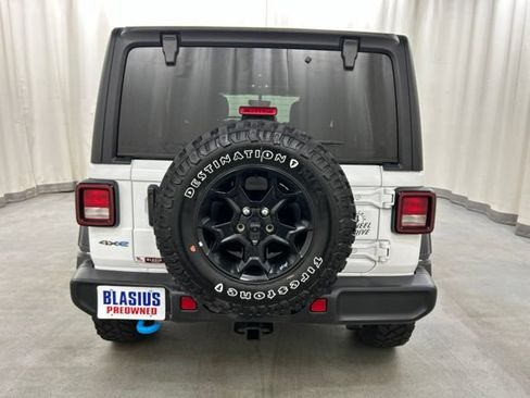 Used 2023 Jeep Wrangler Unlimited AWD/4WD image 34