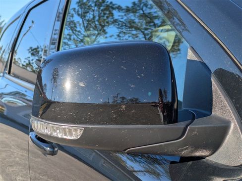 Used 2023 Dodge Durango GT image 13