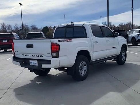 Used 2018 Toyota Tacoma SR w/ SR Convenience Package image 9