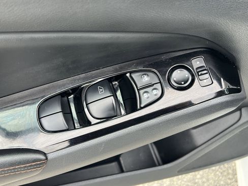 Used 2024 Nissan Altima 2.5 SR image 19