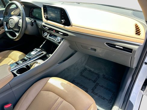 Used 2020 Hyundai Sonata SEL w/ Premium Package FWD image 28