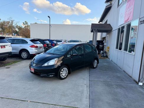 Used 2009 Honda Fit image 5