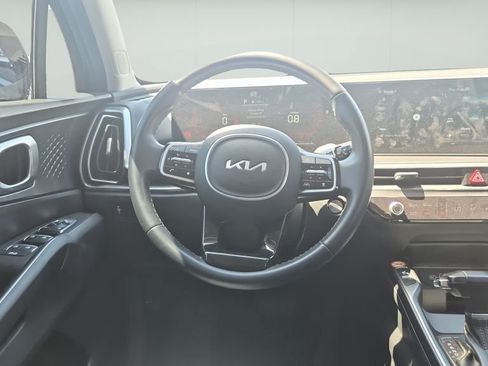 Used 2024 Kia Sorento S AWD/4WD image 9