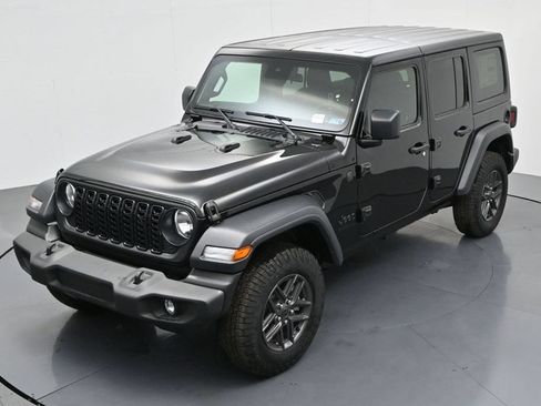 Used 2024 Jeep Wrangler Unlimited Sport AWD/4WD image 44