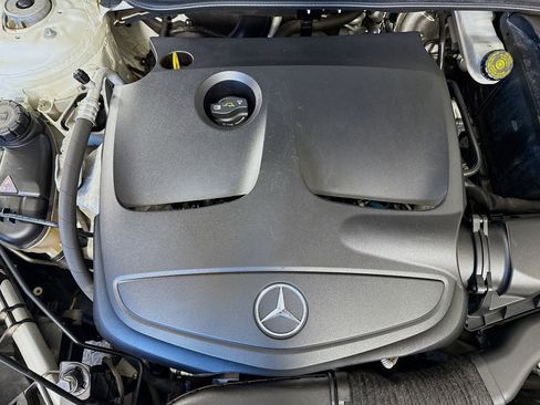 Used 2016 Mercedes-Benz CLA 250 image 39