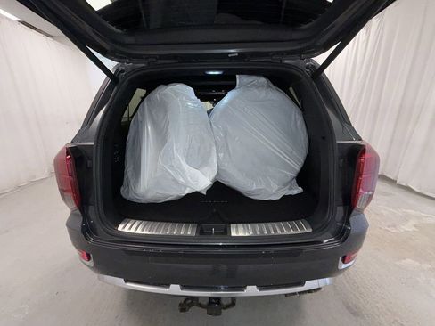 Used 2021 Hyundai Palisade Calligraphy image 13