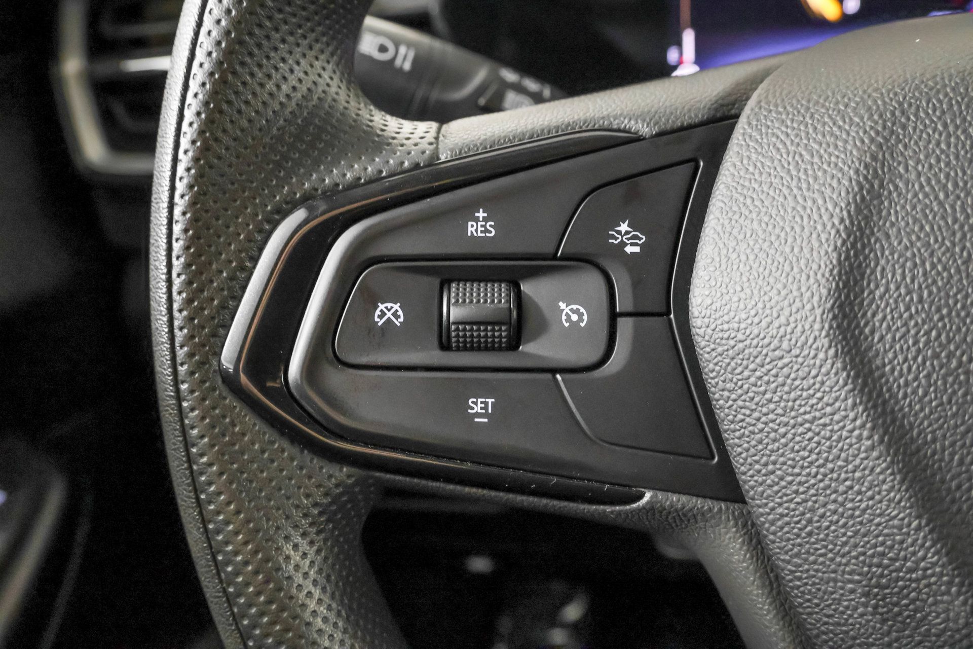 Used 2024 Chevrolet TrailBlazer LT w/ Driver Confidence Package FWD image 26