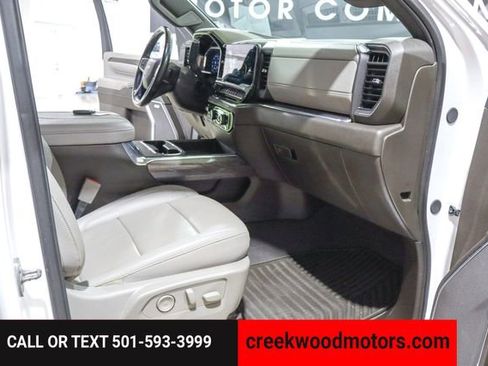 Used 2024 Chevrolet Silverado 2500 LTZ w/ LTZ Convenience Package image 9