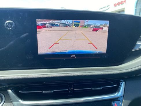 Used 2024 Buick Envista Avenir image 16