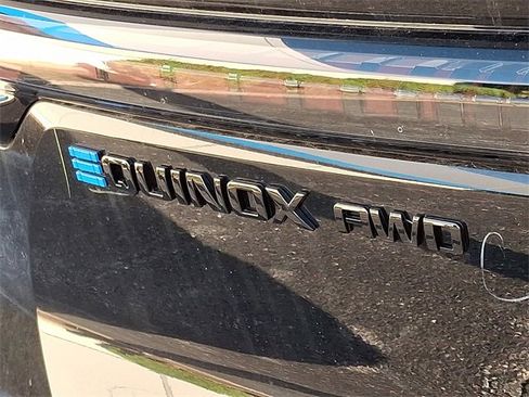 New 2025 Chevrolet Equinox EV RS image 18